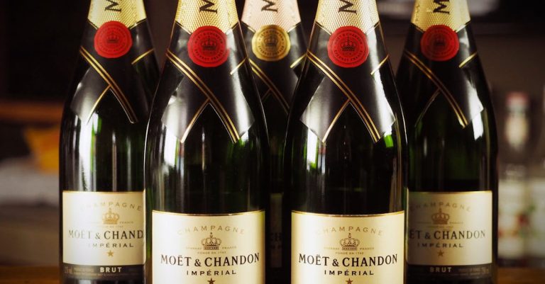 Découvrez les différents types de champagne Moët et Chandon : Guide complet et approfondi